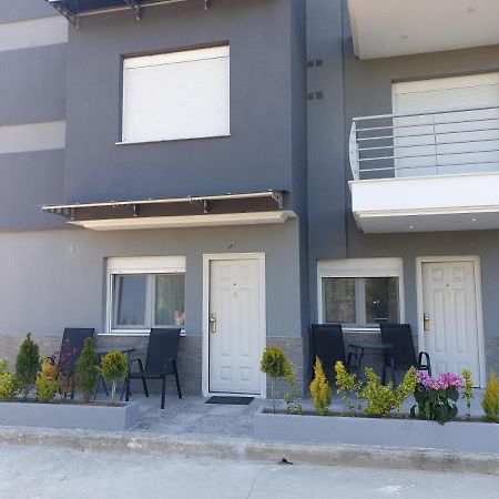 Luxrooms Ofrínion Exterior photo