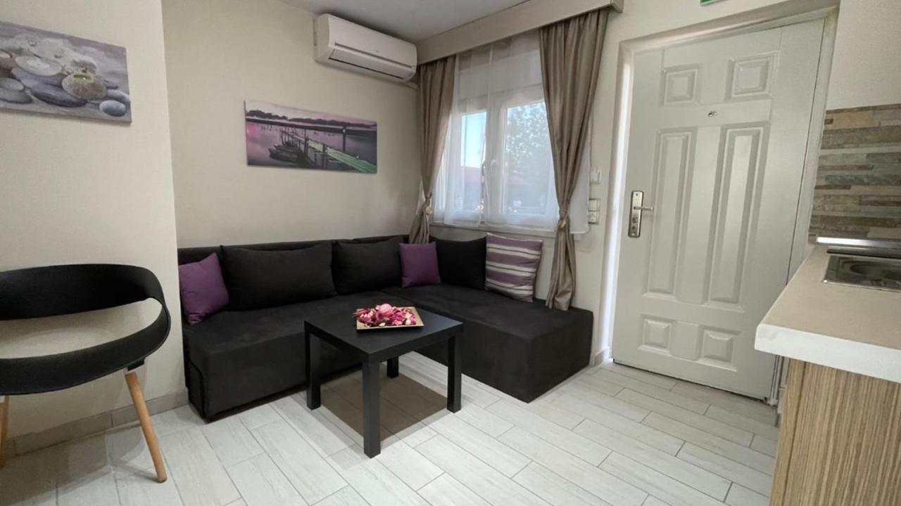 Luxrooms Ofrínion Exterior photo