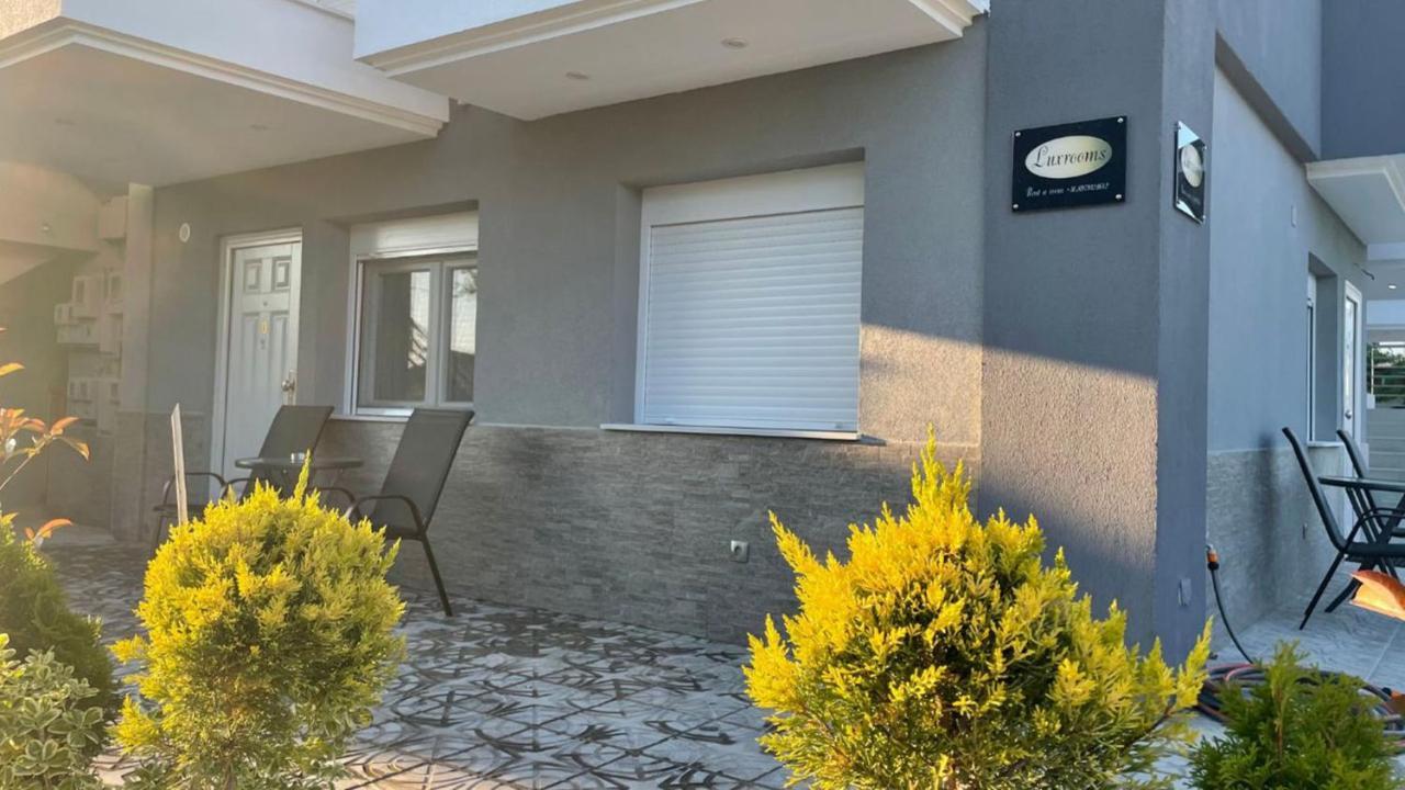 Luxrooms Ofrínion Exterior photo